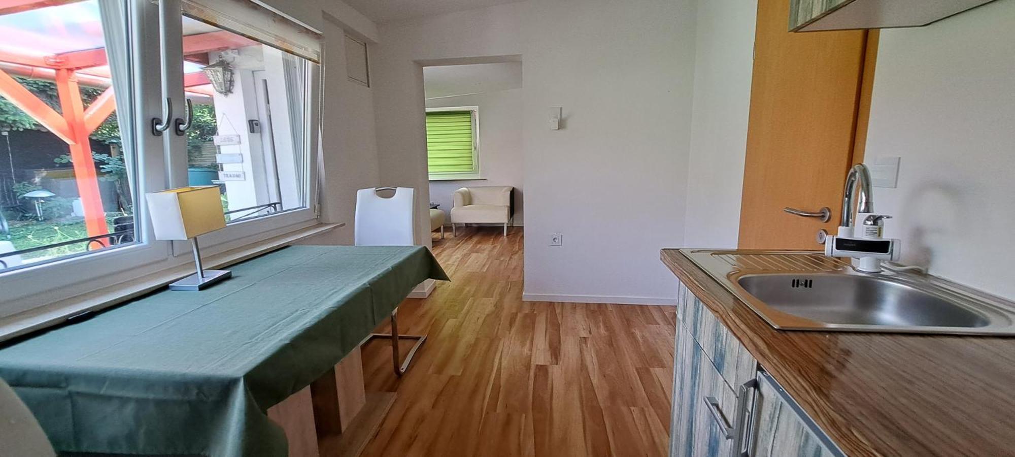 Bungalow An Der Tanne Mit Ueberdachter Terrasse Düsseldorf Exteriör bild