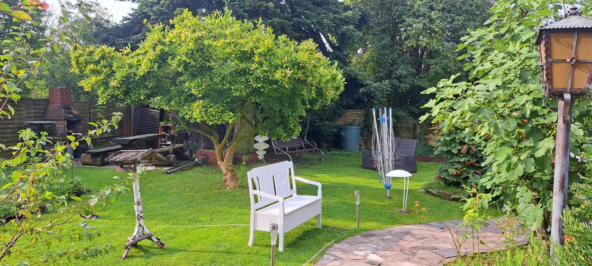 Bungalow An Der Tanne Mit Ueberdachter Terrasse Düsseldorf Exteriör bild